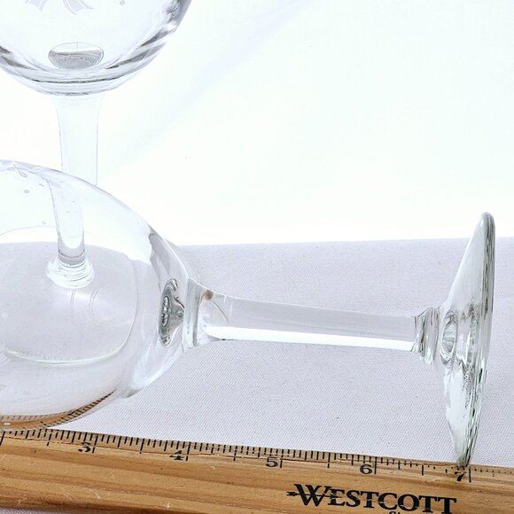 Princess House French Horn Wine Glasses Goblets 7" etched horn ribbon poinsettia - Picture 8 of 8
